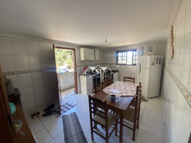 Casa à venda com 3 quartos, 140m² - Foto 4