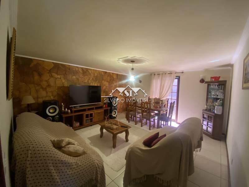 Casa à venda com 3 quartos, 140m² - Foto 3