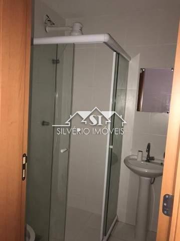 Apartamento à venda com 2 quartos, 65m² - Foto 4