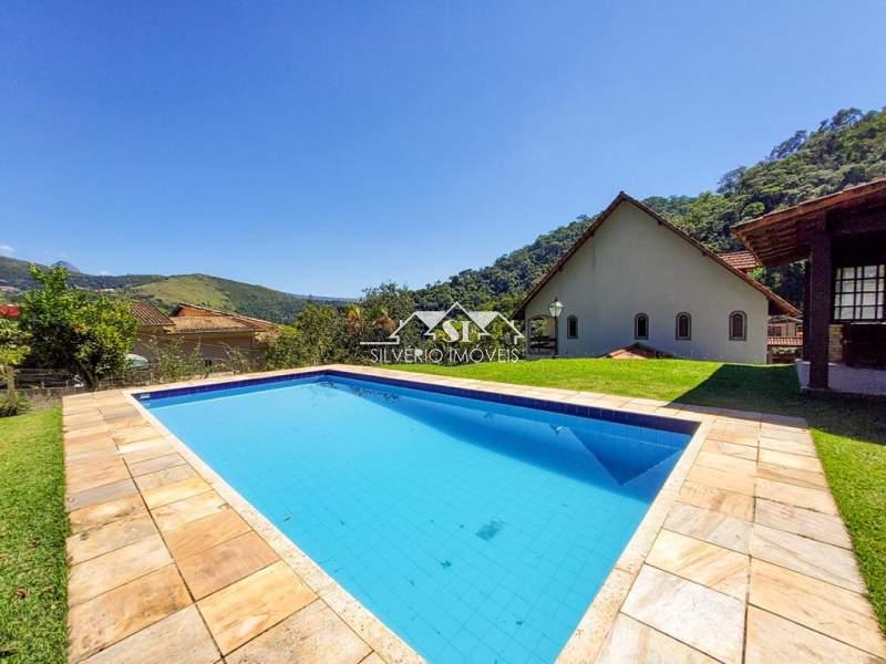 Casa em Corrêas - Petrópolis/RJ  - 3 Quartos