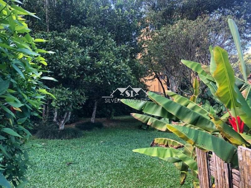 Casa à venda com 4 quartos, 168m² - Foto 13