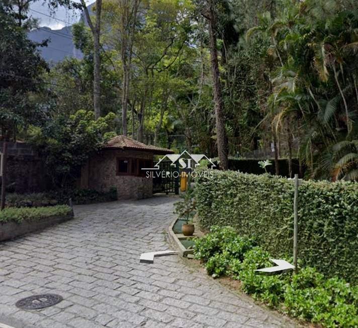 Terreno em Araras - Petrópolis/RJ 
