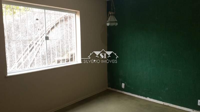 Casa à venda com 5 quartos, 320m² - Foto 18
