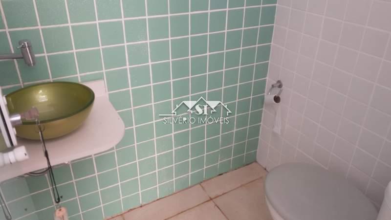Casa à venda com 5 quartos, 320m² - Foto 25