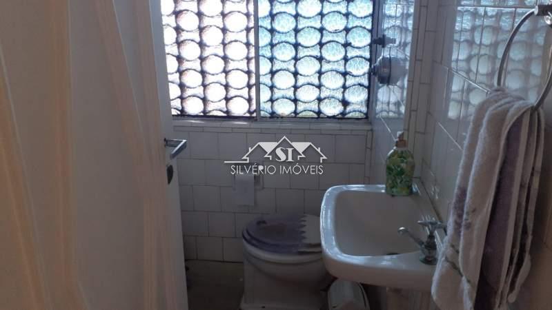 Casa à venda com 5 quartos, 320m² - Foto 29