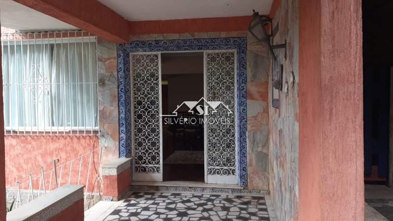 Casa à venda com 5 quartos, 320m² - Foto 3