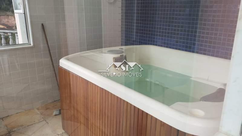 Casa à venda com 5 quartos, 320m² - Foto 23