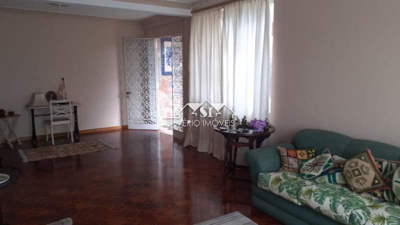Casa à venda com 5 quartos, 320m² - Foto 16