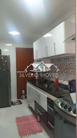 Apartamento à venda com 2 quartos, 62m² - Foto 3