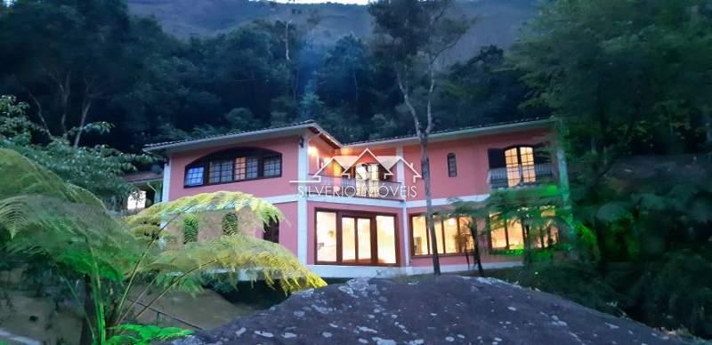 Casa em Araras - Petrópolis/RJ  - 3 Quartos