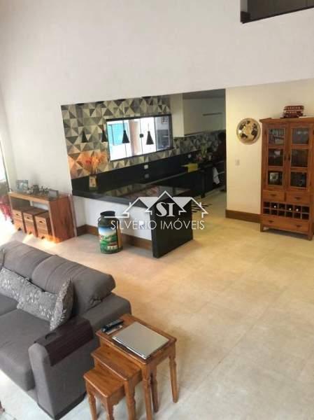 Casa à venda com 4 quartos, 300m² - Foto 7