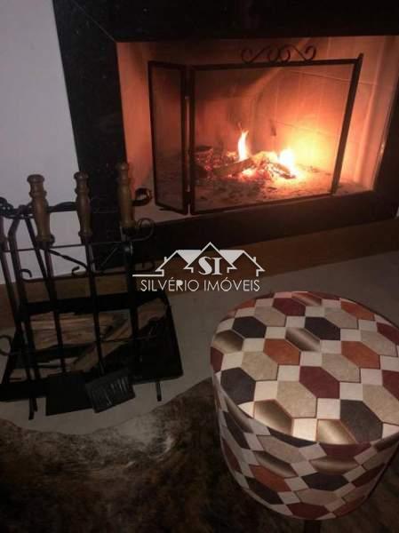 Casa à venda com 4 quartos, 300m² - Foto 8