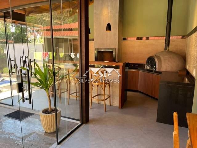 Casa à venda com 3 quartos, 350m² - Foto 2