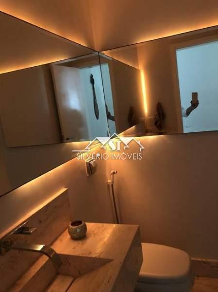 Casa à venda e aluguel com 6 quartos, 470m² - Foto 5