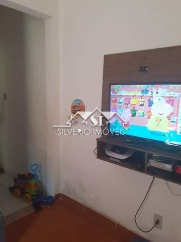 Casa à venda com 3 quartos, 100m² - Foto 4
