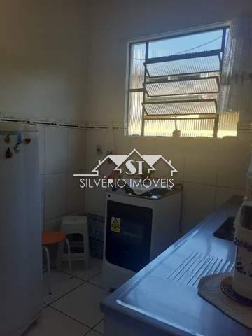 Casa à venda com 3 quartos, 100m² - Foto 6
