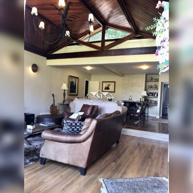 Casa à venda com 4 quartos, 300m² - Foto 7
