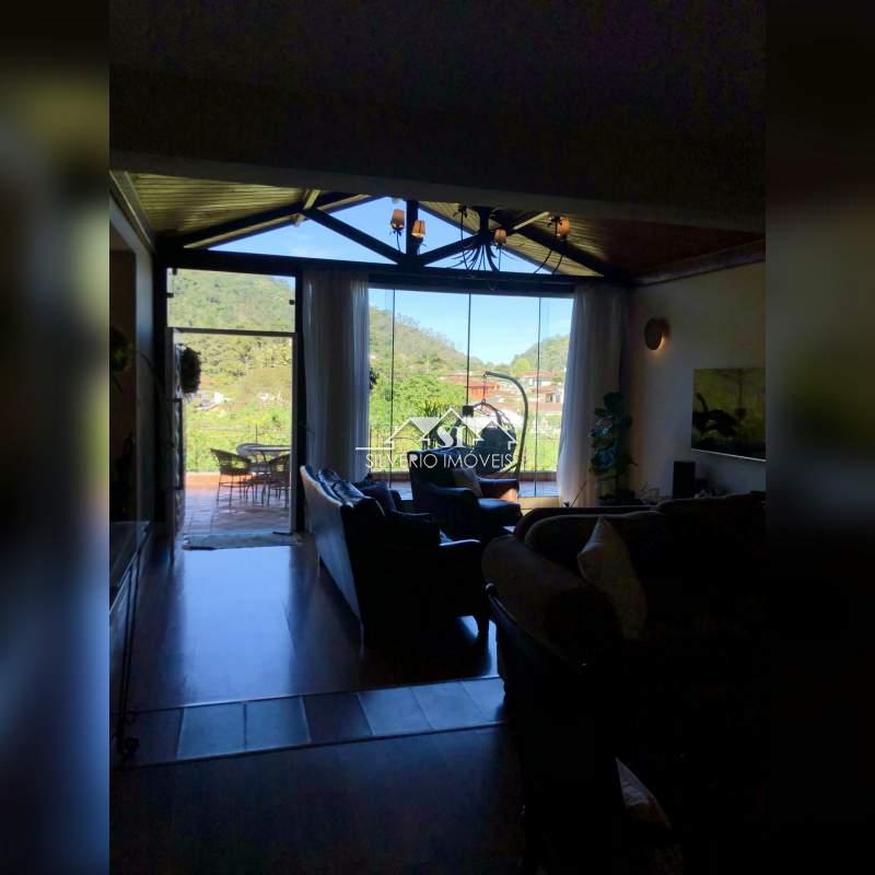Casa à venda com 4 quartos, 300m² - Foto 6