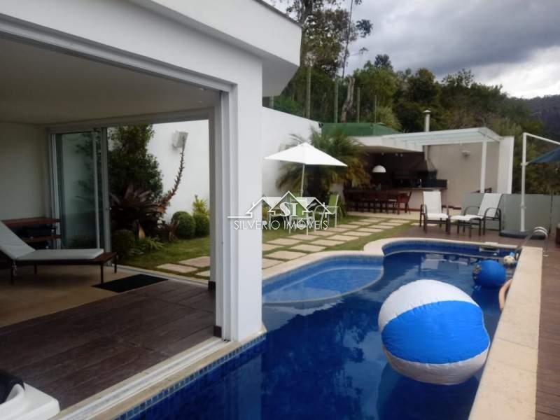 Casa à venda com 4 quartos, 280m² - Foto 10