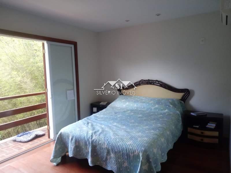 Casa à venda com 4 quartos, 280m² - Foto 42