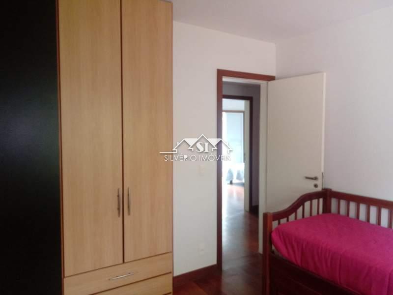 Casa à venda com 4 quartos, 280m² - Foto 43