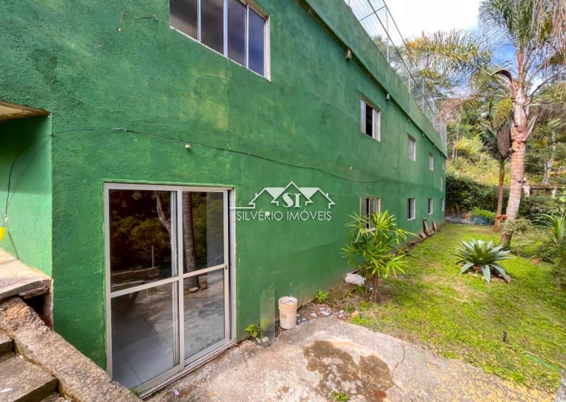 Casa à venda e aluguel com 3 quartos, 800m² - Foto 4