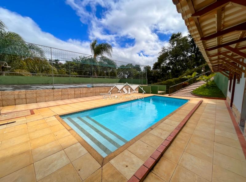 Casa à venda e aluguel com 3 quartos, 800m² - Foto 10