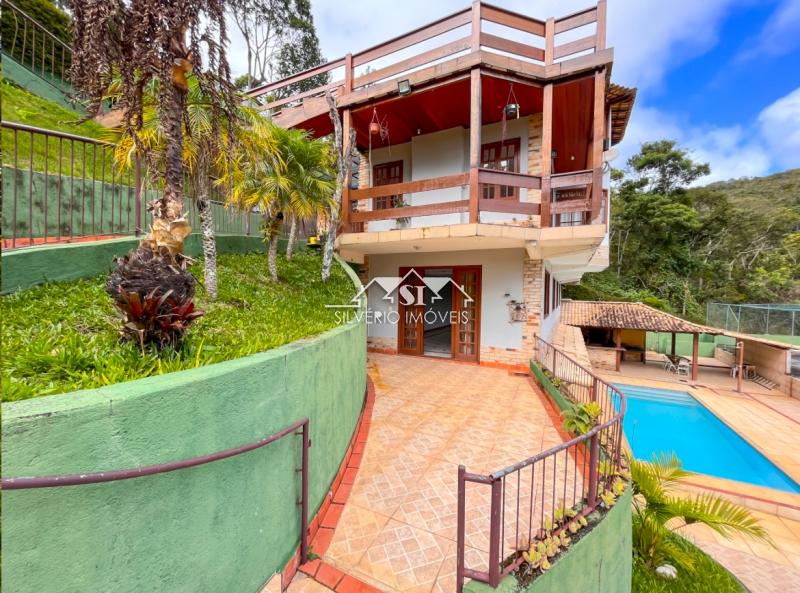 Casa à venda e aluguel com 3 quartos, 800m² - Foto 11