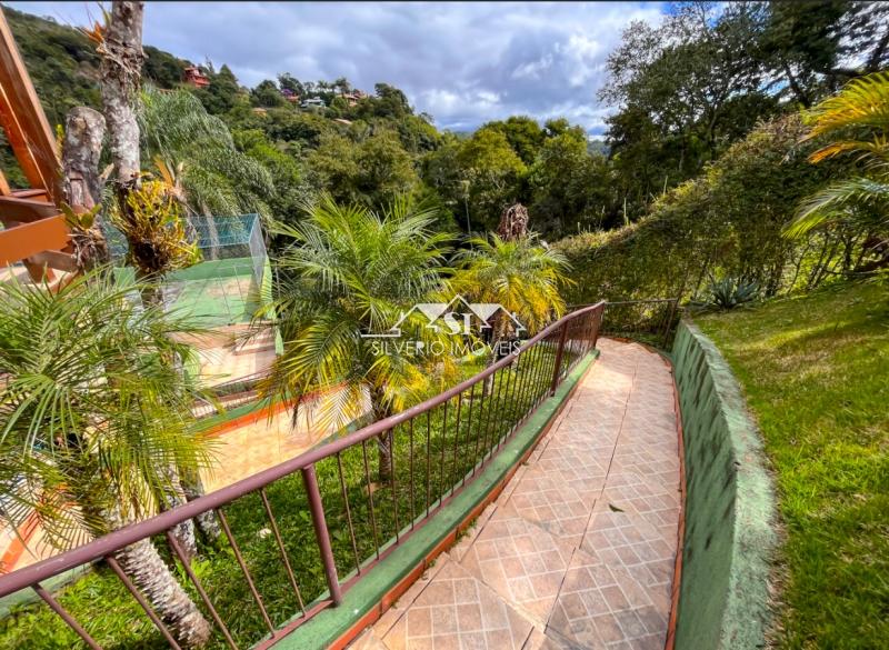 Casa à venda e aluguel com 3 quartos, 800m² - Foto 12