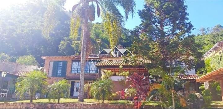 Casa em Nogueira - Petrópolis/RJ  - 5 Quartos