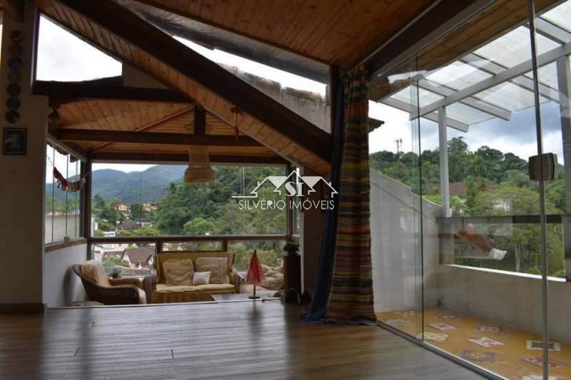 Casa em Valparaíso - Petrópolis/RJ  - 3 Quartos