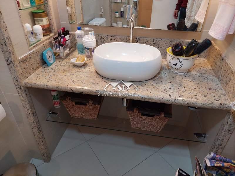 Apartamento à venda com 3 quartos, 128m² - Foto 11