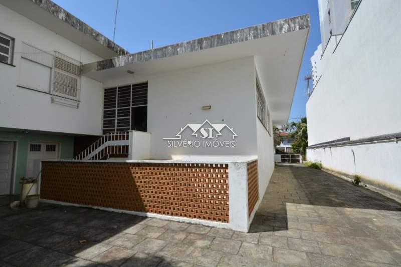 Casa à venda com 4 quartos, 3500m² - Foto 9