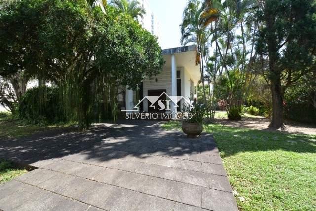 Casa à venda com 4 quartos, 3500m² - Foto 2
