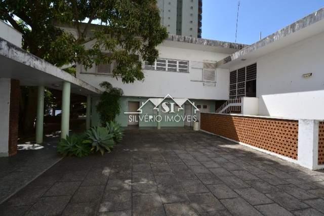 Casa à venda com 4 quartos, 3500m² - Foto 3