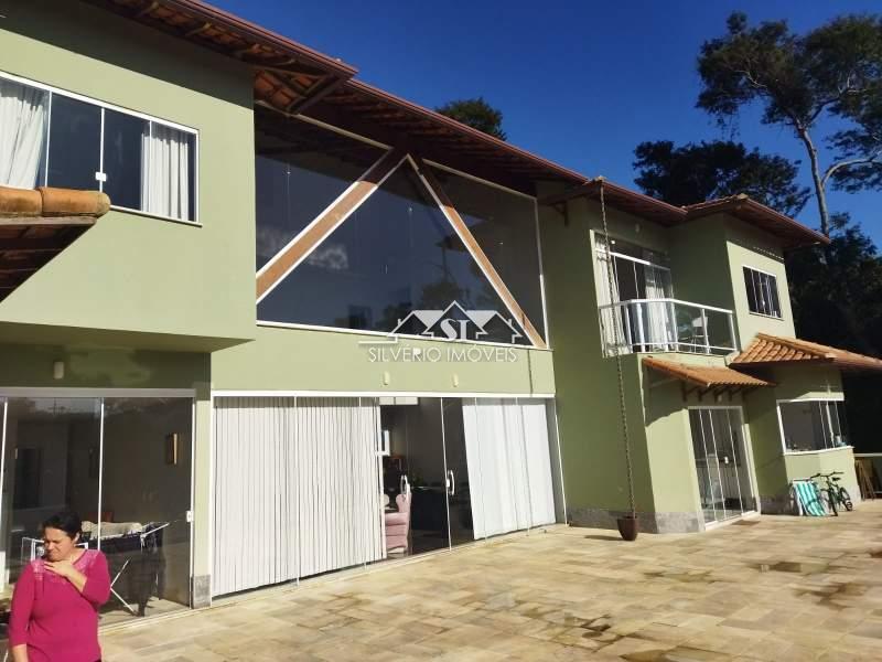 Casa à venda com 5 quartos, 315m² - Foto 2