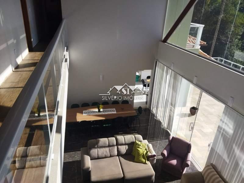 Casa à venda com 5 quartos, 315m² - Foto 16