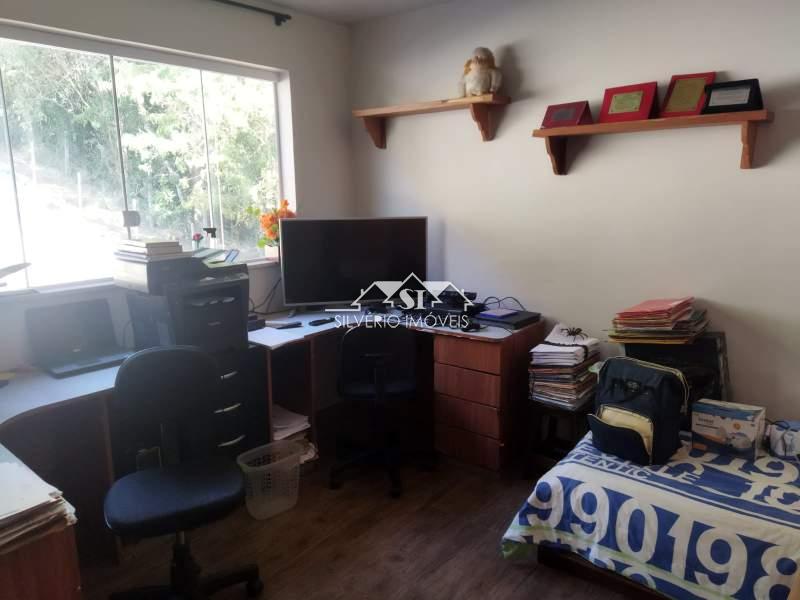 Casa à venda com 5 quartos, 315m² - Foto 15