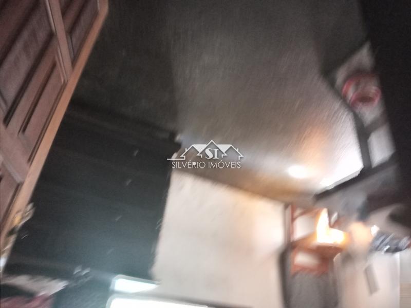 Casa à venda com 4 quartos, 100m² - Foto 21