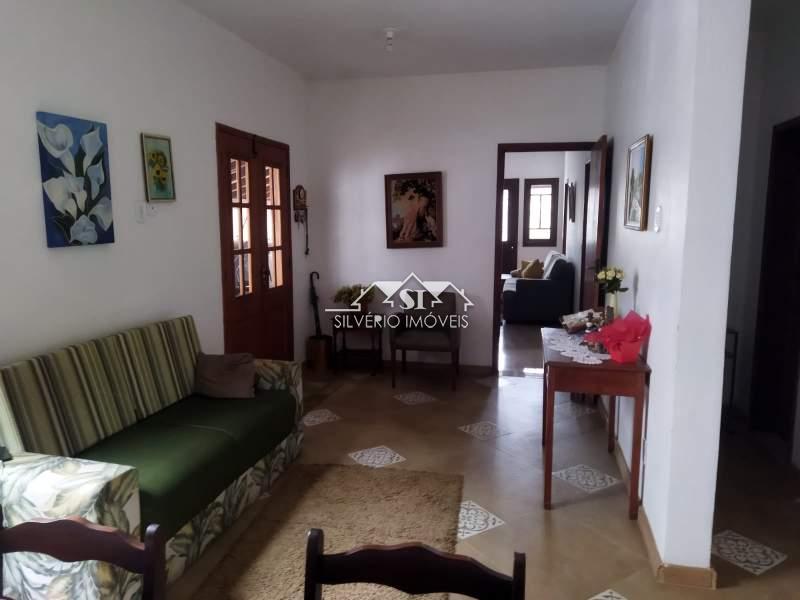 Casa à venda com 3 quartos, 240m² - Foto 11