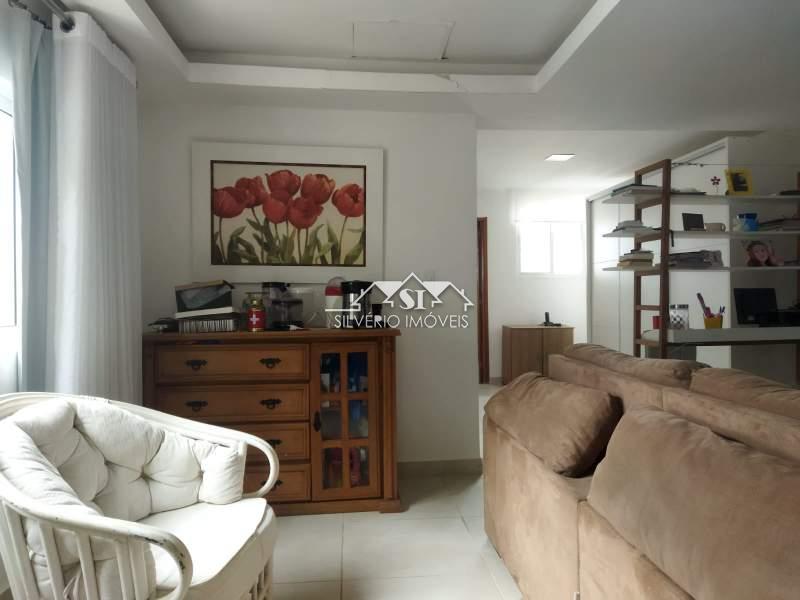 Casa à venda com 3 quartos, 240m² - Foto 12