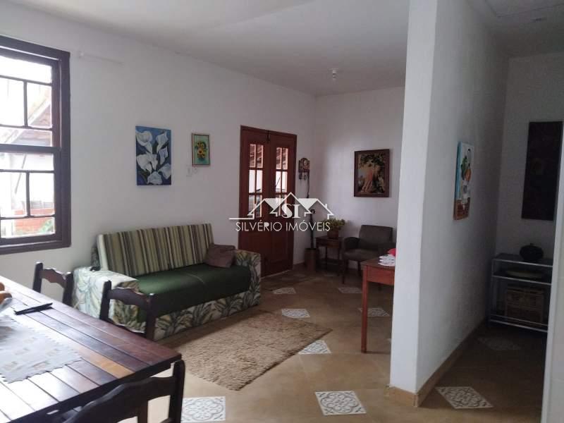 Casa à venda com 3 quartos, 240m² - Foto 14