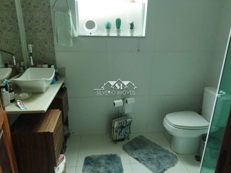 Casa à venda com 3 quartos, 240m² - Foto 15
