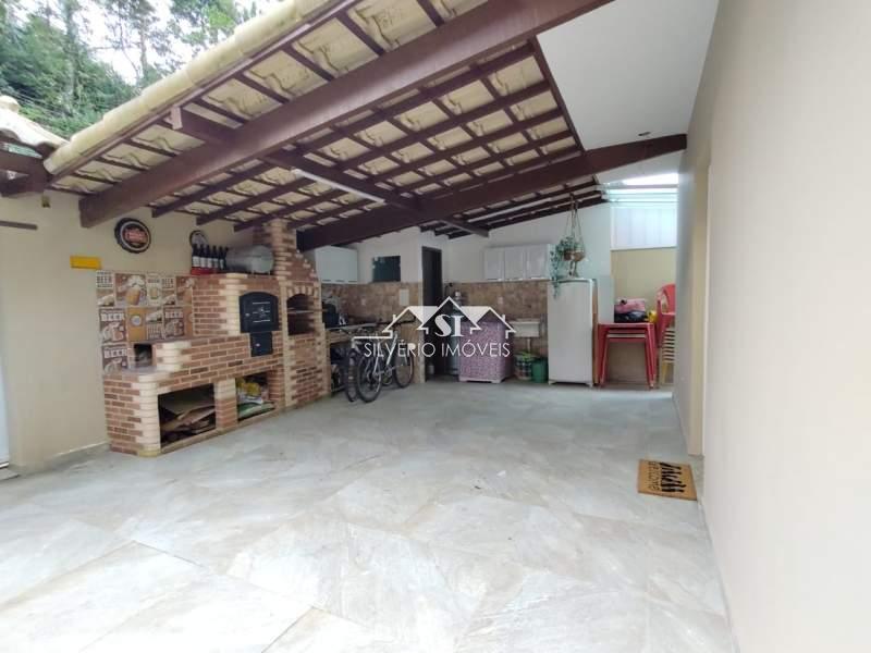 Casa à venda com 3 quartos, 160m² - Foto 18