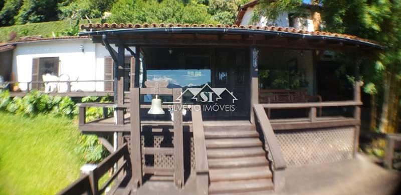 Casa à venda com 5 quartos, 300m² - Foto 22