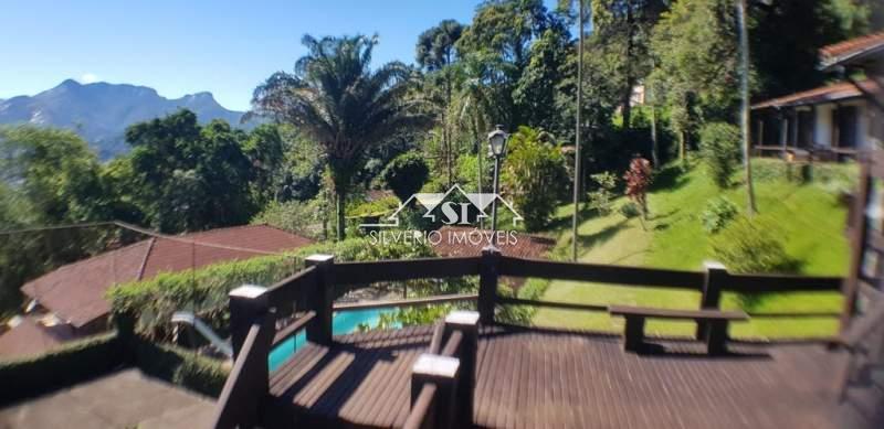 Casa à venda com 5 quartos, 300m² - Foto 23
