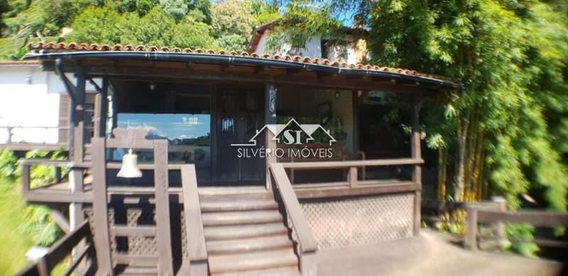 Casa à venda com 5 quartos, 300m² - Foto 24