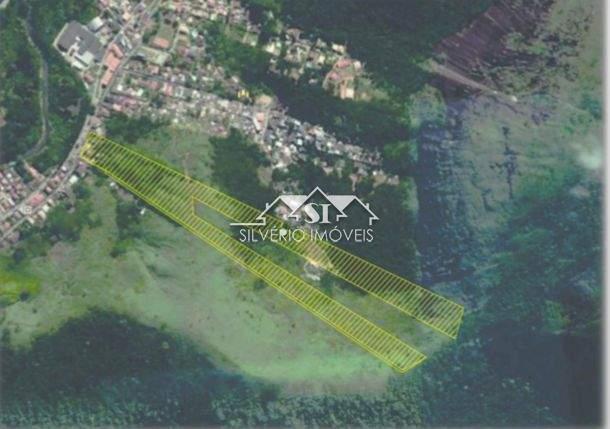 Casa à venda com 3 quartos, 500m² - Foto 2