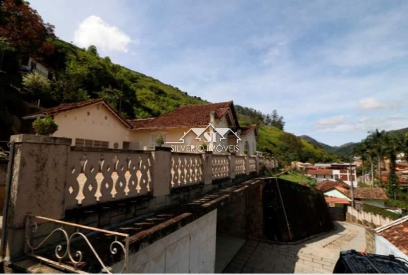 Casa à venda com 3 quartos, 500m² - Foto 6