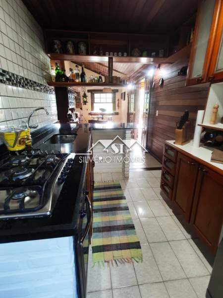 Casa à venda com 3 quartos, 119m² - Foto 12